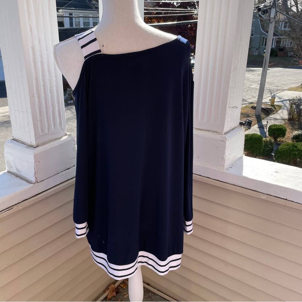 Joseph Ribkoff Midnight Blue/Vanilla One-Shoulder Boxy Top Size 16 (NWT) - Picture 4 of 10